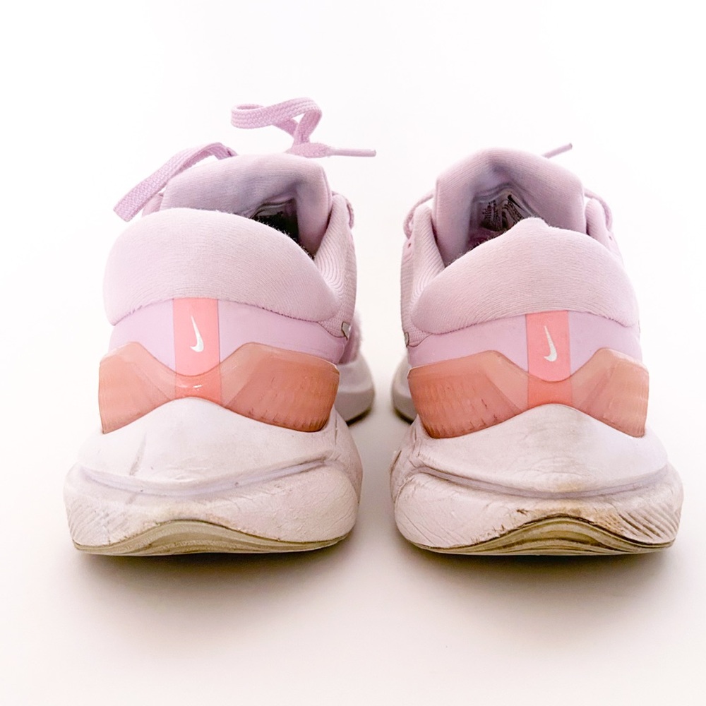 Nike Air Zoom Vomero 16 Road Running Athletic Tennis Shoes Pink Sneakers 8.5 - Picture 7 of 11